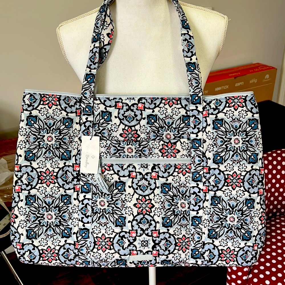 Vera Bradley Deluxe Travel Tote in Lisbon pattern